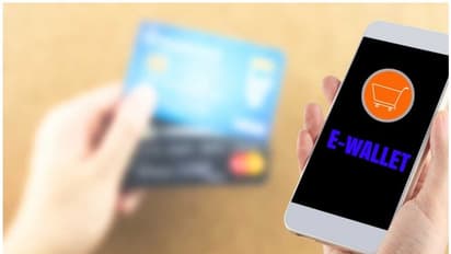 സൗദിയില് ചെറുകിട സ്ഥാപനങ്ങള്ക്ക് തൊഴിലാളികളുടെ ശമ്പളം ഇ-വാലറ്റ് വഴി നല്കാം