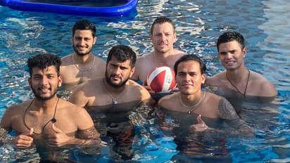 അര്ജ്ജുന് ടെന്ഡുല്ക്കറെ മുംബൈ ഇന്ത്യന്സ് ടീമിലെടുത്തോ ?, ചോദ്യവുമായി ആരാധകര്; യാഥാര്ത്ഥ്യം ഇതാണ്