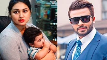 এই সিঁদুরটা কার জন্য পরেছ? দ্বিতীয় বিয়ের গুঞ্জনে ফুঁসে উঠলেন অপু, ট্রোলারদের দিলেন মোক্ষম জবাব