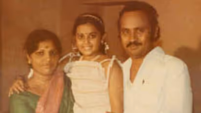 பிறந்த நாள் ஸ்பெஷல்: நடிகை மீனா பற்றி யாரும் அதிகம் அறிந்திடாத 10 விஷயங்கள்...!!