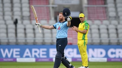 ஜானி பேர்ஸ்டோ அபார சதம்; சாம் பில்லிங்ஸ் அரைசதம்..! சரிவிலிருந்து மீண்டு பெரிய ஸ்கோரை நோக்கி இங்கிலாந்து