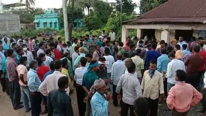 তৃণমূলের গোষ্ঠী কোন্দলের জের, দলীয় কর্মীদের বিক্ষোভের মুখে টিম পিকে