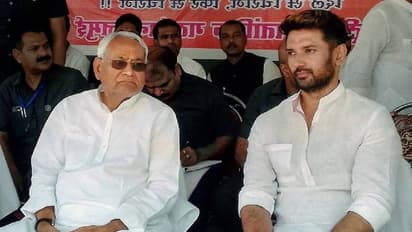 राजग से अलग होने की तैयारी में है लोजपा, नीतीश के खिलाफ बना रहे हैं माहौल