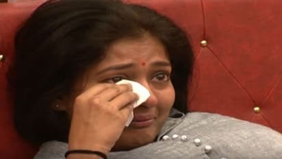 காயத்ரி ரகுராம் இதயத்தை நொறுங்க செய்த திடீர்மரணம்..! சோகத்தோடு வெளியிட்ட தகவல்..!