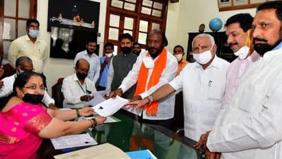 கொரோனா பாதிப்பால் மேலும் ஒரு எம்.பி. உயிரிழப்பு.. அலறும் அரசியல் தலைவர்கள்... அதிர்ச்சியில் பிரதமர் மோடி..!