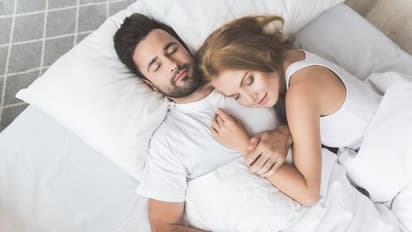 'Late Night'-এ ঘুমোতে ভালবাসেন, সঙ্গমে কী প্রভাব পড়ছে জানেন, গবেষণায় উঠে এল চমকপ্রদ তথ্য