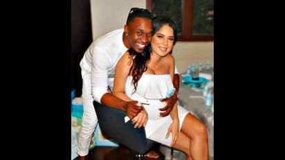 ডিজে ব্রাভোর বান্ধবীর লুকস ও হটনেসে অবাক হবেন আপনিও, আর না দেখলেই করবেন মিস