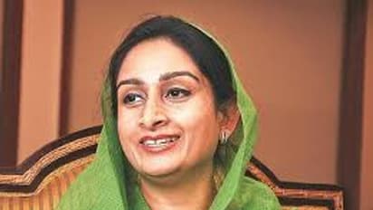 மத்திய அமைச்சர் திடீர் ராஜினாமா.? விவசாயின் மகளாக,சகோதரிகளாக இருப்பதில் பெருமை அடைகிறேன்.!