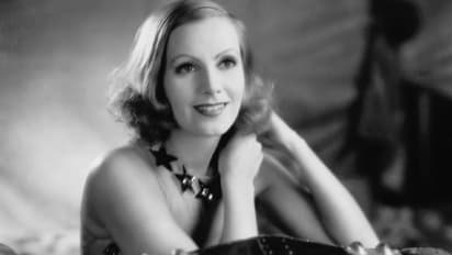 ষোলো বছরের হলিউড জীবনে গ্রেটা গার্বো এগারোবার ঠিকানা বদলেছিলেন