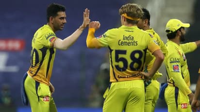 பாண்டியா பிரதர்ஸ் படுமோசம்; பொல்லார்டும் கைவிட்டார்..! கடைசிவரை மும்பை இந்தியன்ஸை கன்ட்ரோலில் வைத்த சிஎஸ்கே