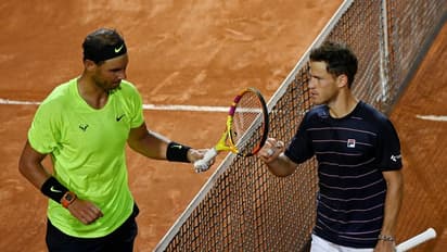 మ్యాచ్ ఓడి... ఆటోగ్రాఫ్ తీసుకున్నాడు... అరుదైన దృశ్యం...