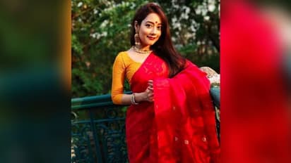 ঝিনুক সেনকে বিদায় জানিয়ে একান্তে প্রমিতা, পরিবেশের আড়ালে লুকিয়েছেন অভিনেত্রী