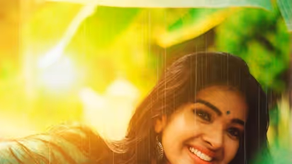 விஜய் டிவி 'அரண்மனை கிளி' சீரியல் நடிகைக்கு கொரோனா உறுதி..! படப்பிடிப்பில் 22 பேர் பாதிப்பு!