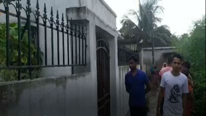 তারস্বরে মাইক বাজানোর প্রতিবাদ, করোনা যোদ্ধাকে বাড়িছাড়া করার অভিযোগ