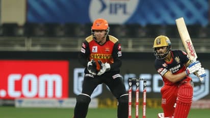 IPL 2020: Twitter reacts as SRH concedes an easy win against RCB