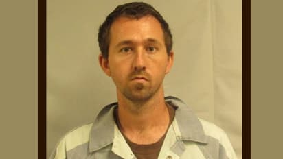 লাম্পট্যের অভিযোগ রয়েছে ৩০০ বেশি, অবশেষে 'লেডি কিলার' বাবাজীব গেলেন শ্রীঘরে