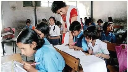 Teaching Job: राजस्थान में 31 हजार शिक्षकों की भर्ती को मिली मंजूरी, REET परीक्षा के बाद शुरू होगी प्रक्रिया