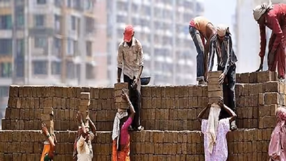 Pradhan Mantri Shram Yogi Maandhan yojana: हर महीने जमा करें 55 रुपया, जीवन भर सरकार देगी 3000 की पेंशन