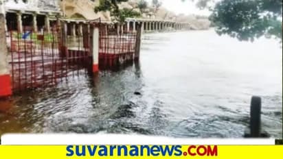 ಭೋರ್ಗರೆದ ತುಂಗಭದ್ರಾ: ಹಂಪಿ ಸ್ಮಾರಕಗಳು ಮುಳುಗಡೆ