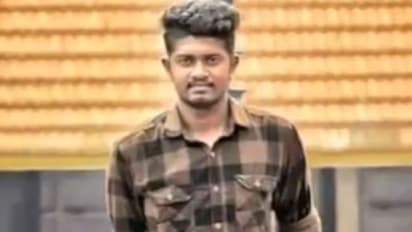 जर्जर घर-बेरोजगार बहन का बोझ...लेकिन 300 रु. ने 24 साल के लड़के को बनाया 12 करोड़ का मालिक