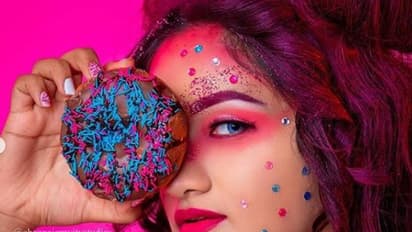 ஷிவானிக்கே செம்ம டஃப் கொடுப்பாங்க போல..! விஜய் டிவி புதுவரவு ரவீனா தஹாவின் செம்ம ஹாட் போட்டோ ஷூட் !