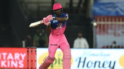 RR vs CSK मैच में हुई छक्कों की बारिश, बन गया ये नया रिकॉर्ड...देखें मैच की ये 10 यादगार तस्वीरें