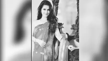 মনোক্রমে ধরা দিলেন মিথিলা, ভাইরাল হলেন বাংলাদেশি সুন্দরী