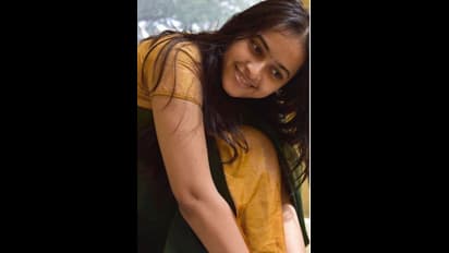 துளியும் மேக்அப் இல்லாமல் ஸ்ரீ திவ்யா வெளியிட்ட போட்டோஸ்..! அசந்து போன ரசிகர்கள்..!