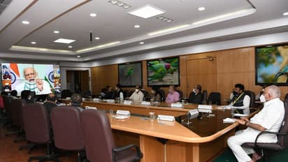 ಸಿಎಂ ಜೊತೆ ಪ್ರಧಾನಿ ಸಭೆ: ಈ ವೇಳೆ ಮಹತ್ವದ ಆದೇಶ ಹೊರಡಿಸಿದ ಮೋದಿ