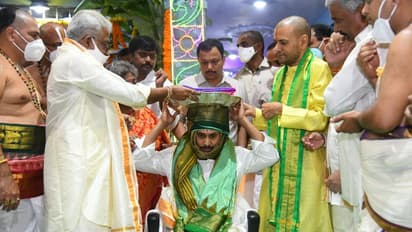 బీజేపీలో చేరి జగన్ ని నిలదీస్తా ...సీఎం పై సంచలన వ్యాఖ్యలు చేసిన కరాటే కళ్యాణి