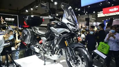 నార్టన్ 650 సిసి ఇంజన్తో సైక్లోన్ ఆర్ఎక్స్ 6 అడ్వెంచర్ బైక్..