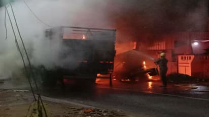 West Bengal: Tragic accident in Purulia; fire erupts in lorry-trailer collision