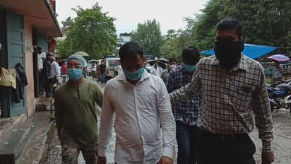 শিলিগুড়িতে ফের সোনা পাচারের ছক বানচাল, গোয়েন্দাদের জালে দুই পাচারকারী