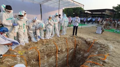 ದೆಹಲಿಯ ಮಣ್ಣಲ್ಲಿ ಮಣ್ಣಾದ ಕನ್ನಡದ ಮಣ್ಣಿನ ಮಗ ಸುರೇಶ್ ಅಂಗಡಿ