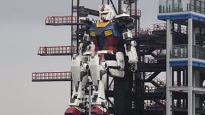 'ട്രാന്‍സ്ഫോമേര്‍സ്' പോലെ റോബോട്ട്, ശരിക്കും അത്ഭുതപ്പെടുത്തും.!