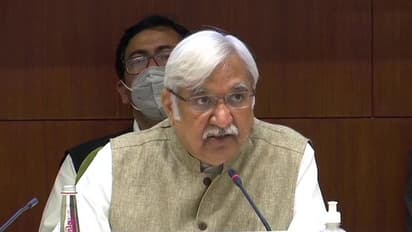 பீகார் சட்டமன்ற தேர்தல் மூன்று கட்டங்களாக நடைபெறும்..!! அக்டோபர் 28 ஆம் தேதி வாக்குப் பதிவு தொடங்குகிறது.