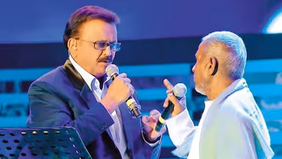 SPB-க்காக ஒரு மாசம் வெயிட் பண்ணி இளையராஜா கம்போஸ் செய்த எவர்கிரீன் ஹிட் சாங் பற்றி தெரியுமா?