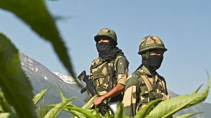 ചൈനീസ് അതിർത്തിയിൽ സൈനിക വിന്യാസം കൂട്ടി ഇന്ത്യ; ആയുധശേഖരവും വർധിപ്പിച്ചിച്ചു