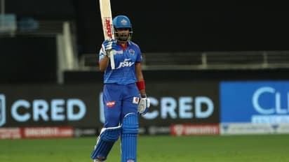 দিল্লির হয়ে দুরন্ত অর্ধশতরান পৃথ্বী শ-র, সিএসকের টার্গেট ১৭৬