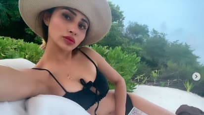 ಮಾಲ್ಡೀವ್ಸ್‌ನಲ್ಲಿ ಮೌನಿ ರಾಯ್: ಇಲ್ನೋಡಿ ಫೋಟೋಸ್