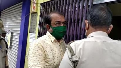 অনুব্রতকে 'হুমকি' দিয়ে গ্রেফতার, তৃণমূল নেতার বাড়িতে মিলল আগ্নেয়াস্ত্র ও কার্তুজ