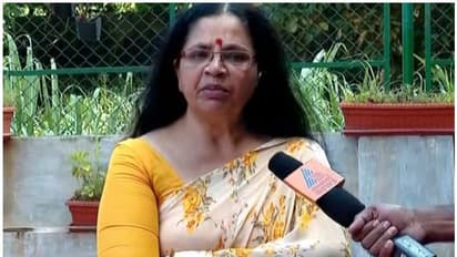 'ഭയന്ന് ആത്മഹത്യ ചെയ്യാനും കണ്ണടച്ച് ഇരിക്കാനും കഴിയില്ല', എന്തു ഭവിഷ്യത്ത് വന്നാലും നേരിടുമെന്ന് ഭാഗ്യലക്ഷ്മി