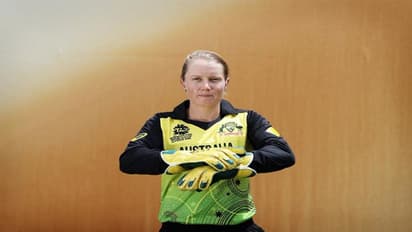 ऑस्ट्रेलियाई महिला क्रिकेटर ने तोड़ा एम.एस. धोनी का वर्ल्ड रिकॉर्ड टूटा, जानें किसका है ये कारनामा?