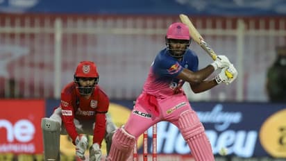 ഇങ്ങനെയൊക്കെ തല്ലാമോ; സഞ്ജു വെടിക്കെട്ടില് സ്വന്തം റെക്കോര്ഡ് തിരുത്തി രാജസ്ഥാന്