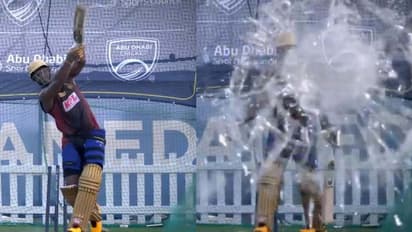 இடியாய் இறங்கிய ரசல் அடி.. சில்லு சில்லாய்  நொறுங்கிய கேமரா..! அலறியடித்து ஓடிய கேமராமேன்