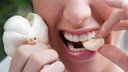 'ক্রপটপ' পরলেই বেরিয়ে আসছে তলপেটের চর্বি, 'New Year Resolution'-এ গুডবাই মাত্র ৭ দিনে