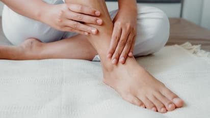 ತುರಿಮಣಿ ಹಿಮ್ಮಡಿಯಿಂದ ಕಿರಿಕಿರಿ ತಪ್ಪಿಸಿಕೊಳ್ಳಲು ಹೀಗ್ ಮಾಡಿ ನೋಡಿ