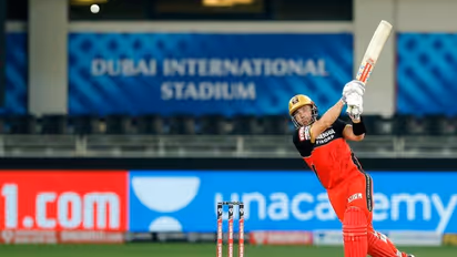 IPL 2020: AB de Villiers' six hits car passing by, Twitter comes up with unique proposals