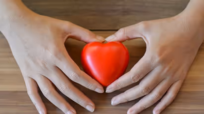 World Heard Day 2020: ಪುಟ್ಟ ಹೃದಯದ ಬಗ್ಗೆ ಇರಲಿ ಹೆಚ್ಚು ಕಾಳಜಿ, ಇಲ್ಲಿವೆ ಕೆಲವು ಹೃದಯಸ್ಪರ್ಶಿ ವಿಚಾರಗಳು..!