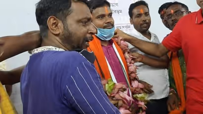 Teacher from Durgapur felicitated by ABVP for participating in clinical trials of COVID-19 vaccine